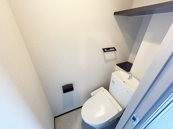 エストゥルース横浜子安の物件内観写真